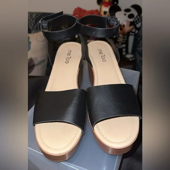 NEW- Me Too Womens Ankle Strap Wedge Sandals - Picture 5 of 10